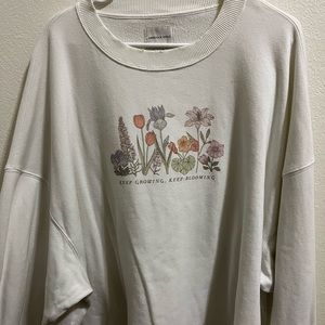 American Eagle white crewneck
